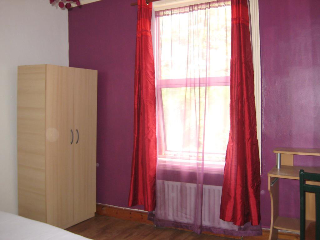 The Dream Resthouse Hotel Лондон Екстериор снимка