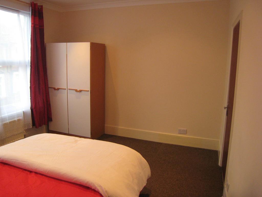 The Dream Resthouse Hotel Лондон Стая снимка